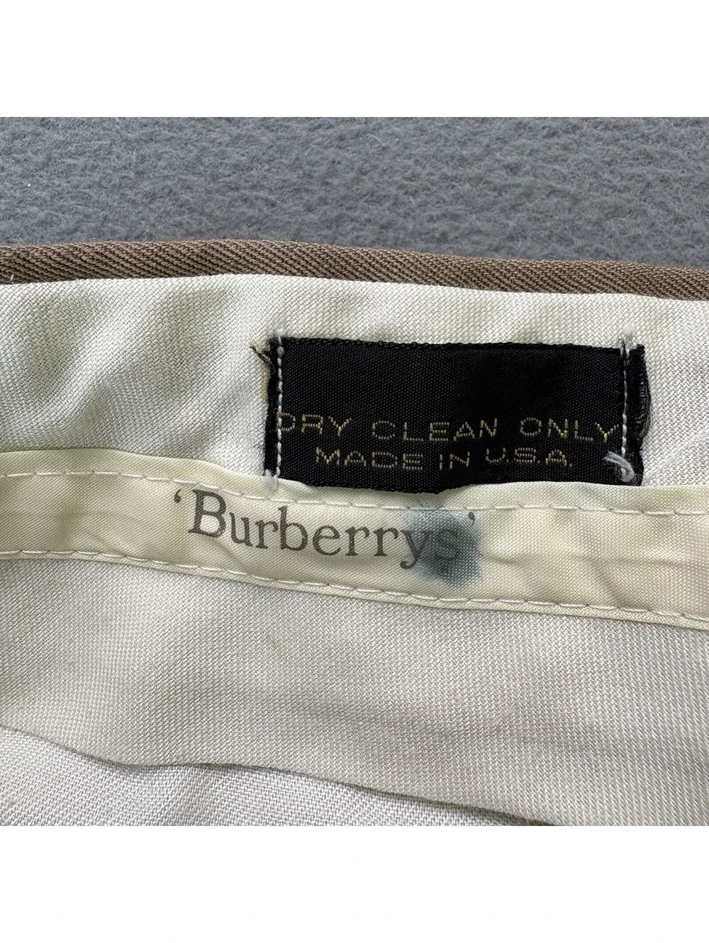 Vintage Burberry Pleated Trouser Pants Size 34 x 25 in. Khaki